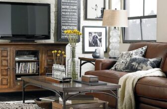 15 Ways to Decorate Around {and Hide!} the TV | Th...