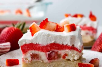 Strawberry Delight Recipe | The Recipe Critic