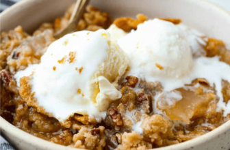 Apple Dump Cake (5 Ingredient)