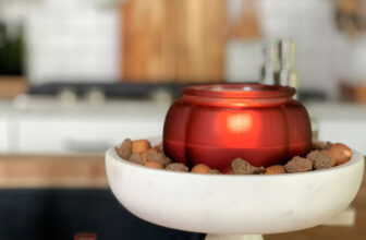 How to Make Cute Scented Candles Using Old Wax | T...