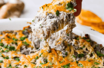 Sausage Stuffed Mushroom Dip – Easy, Creamy, and...
