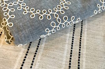 How to Make an EASY No Sew Bench Seat Cushion | Th...